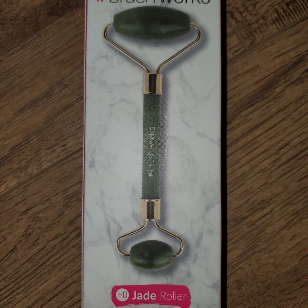Brush Works Jade Roller